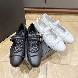 Top quality Sheepskin Mary Jane ballet flats with a strap loafers Flat Dress shoes Luxury designer shoe womens Vacation shoes Factory footwear With box Black white