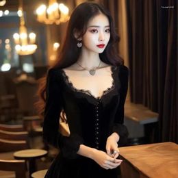 Lässige Kleider Frühling Herbst Frauen elegant solide schwarze Blütenhülle Retro Vestidos Mujer Hepburn Stil A-Line-Abendkleid