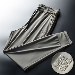 calça de calça nova calça de grife massilas de luxo bordando bordados de moda respirável