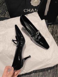 Dress Shoes Rhinestone Love Buckle Mid-Heel Patent Leather Black Stiletto Pointed Toe Pumps Women Wedding Chaussure Femme