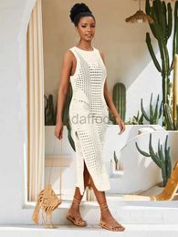 Women Beach Wear White Crochet Mesh Sleeveless Slit Wrap Beach Dress 2023 Autumn Woman Sexy Hollow Out Knitted Beachwear Swimsuit Cover-ups Q1513 d240501