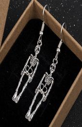 Punk Retro Skull Pierced Pendant Earrings Titanium Steel Ear Ghost Nails Personality Halloween Essential Jewelry Gift Stud2529952