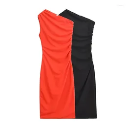 Casual Dresses YENKYE Women Sexy Sleeveless Oblique Shoulder Asymmetric Midi Dress Black Red Lady Summer Party Vestidos
