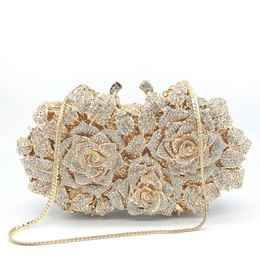Hollowed-Out Rose Rhinestone Evening Bag Crystal Womens Wedding Bridal Dinner Gown Fashionable Luxury Banquet Handbag 240426