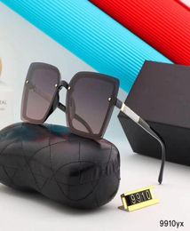 2022 New Fashion Designer Sunglasses Goggles Beach Sunglasses Men Women 4 Colours Available Good Quality4048338