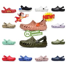 Fashion clog slippers mens womens designer sandals mens summer beach slippers waterproof slides womens outdoor cro shoes Soft