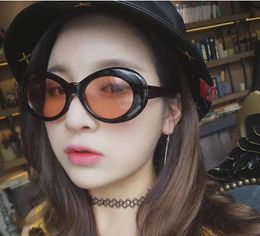 NO LOGOsummer ladies Outdoor FASHION sunglasses woman Vintage round frame fashion EYEglasses driving BEACH WIND Polygon anti blue 9921108