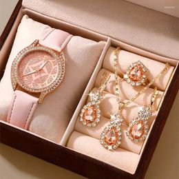 Wristwatches Watch Set Women Luxury Pink Leather Analogue Ladies Quartz Wrist Brand Design Fashion Bracelet Holiday Gifts Montre