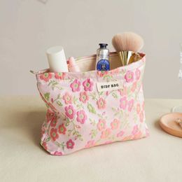 Cosmetic Organiser Pink Flower Womens Makeup Bag Large-capacity Lipstick Sanitary Napkin Storage Bag High-quality Clutch Portable Toiletry Bag Y240503