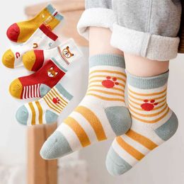 Kids Socks 5 Pairs Baby Boys Winter Socks Cartoon Bear Kids Spring Autumn Cotton Breathable Keep Warm Floor Girls Socks Y240504