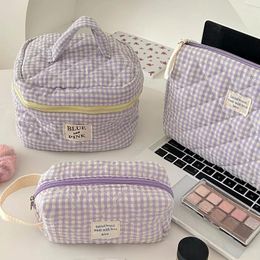 Storage Bags Fashion Chequered Makeup Bag Large Capacity Portable Cosmetic Cotton Quilted Wash Skincare Pouch