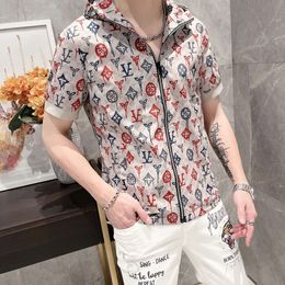 Trendy brand hooded short sleeved men's 2024 summer fashion trend Instagram printed Korean slim fit cardigan casual T-shirt