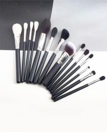 MO 11Pcs Makeup Brushes Set M104 M401 M422 M438 M439 M500 M503 M505 M508 M511 M523 Quality Beauty Cosmetics Brush Blender Tools4608628