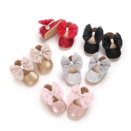 Primeiros caminhantes novos sapatos de bebê com botões de algodão The Big Bow Spring e Autumn Princess Party Wedding 0-18M H240504