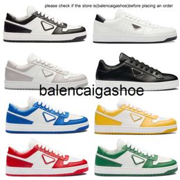 Pradshoes Leder in der Innenstadt von Luxus Sport Casual Schuh Metalldreieck Designer Top High Flat Bottom Low Top Echtes Leder Tennis Laufschuhe Basketball -Sneaker