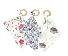 Infant Saliva Towels Wood Teether Toy Cotton Toddler Bandana Dribble Bibs Pinafore Solid Newborn Triangle Towels YL4463960622