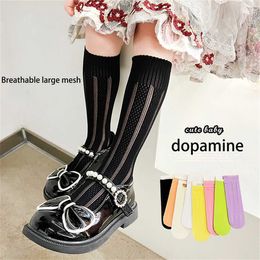 Kids Socks A pair of girls seven color dopamine cotton blend hollow mesh breathable knee socks solid color cute childrens socks straigh Y240504