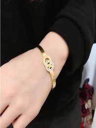 Fashion Women Bangle Delicate Charm Jewelry Bracelet Selected Couple Gift Setting Birthday Party Pair Classic Designer Brand Elegant Noble S2778773694