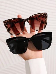 Sunglasses 2 PCS Fashionable Oval Plastic Frame Versatile Street Po For Travel Vacation