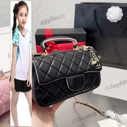 حقائب الأطفال العلامة التجارية الفاخرة CC Bag Womens Top Handle Totes Mini Mini Flap Sqaure Twotone Bags Lambbskin Quilted Pres