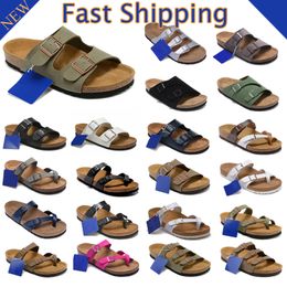 Mens Slippers Sandal Designer Sneakers clogs Sandals winter Men Women Slides Black White Suede Leather Buckle Strap Platform Falt Slides brown