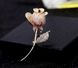 Full Diamond Rose Flower Brooches Pins For Female Luxury Suit Corsage Designer Brooch Pins 2020 New Fashion Wedding Gold Jewelry8847910