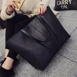 Shoulder Bags 2024 Big Women Alligator Ladies Leather Casual Zipper Handbags Famous Brands Totes Black Red Colours