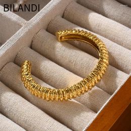 Bangle Bilandi Modern Jewelry Luxury Temperament Open Metallic Texture Bracelets For Women Party Gifts Fine Accessories Drop