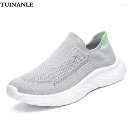 Casual Shoes TUINANLE Couples Slip On For Women Mesh Breathable Platform Sneaker Men Anti Vulcanised Zapatillas De Deporte