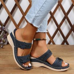 Sandals Plus Size Women's Shoes 2024 Summer Retro Roman Women Pu Casual Flower Wedge Slippers Platform