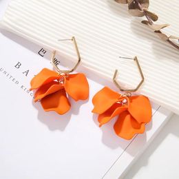 Hoop Earrings Korean Fashion Acrylic Rose Petals Flower Dangle For Women 2024 Trend Luxury Design Wedding Party Jewelry Accessories