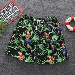 Stylish men Beach Pants handsome Surf Shorts Swimsuit Short summer Casual shorts With breathable mesh lining 240424