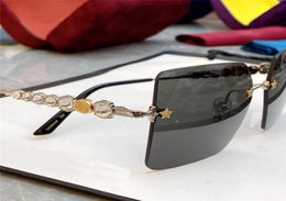 Super Shiny Crystal Glasses Women Luxury Diamond Star Sunglasses Gold Metal Eyewear Top Quality Designer Letters Laser Girl Sport 8830735