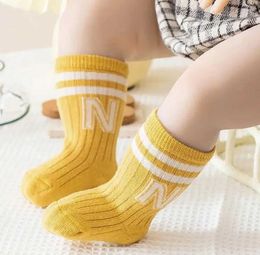 Kids Socks Kids Knit Soft Fashion Letter Socks Baby Middle Tube Stockings Long Socks for Infant Toddler Boys Girls Casual Socks Y240504