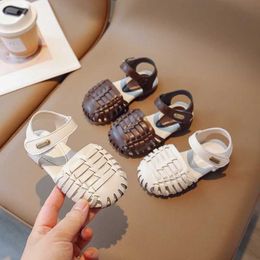 Sandals New Vintange Weave Solid Girls Closed Toe for Girl Kids Baby Flat Summer Shoes H240504