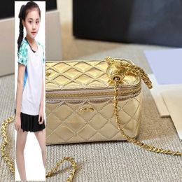 Kids Bags Luxury Brand CC Bag Crush GoldSilver Ball Lambskin Diamond Lattice Makeup Box Bags With Mirror Card Holder Metal Hardware Matelasse Chain Crossbody Should