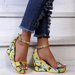 Women Wedge Sandals Summer Bohemia Rhinestones Casual Platform Sandals Female Peep Toe Outdoor Beach Shoes For Womens Shoes 240430