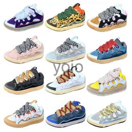 Designer Classical Curb Sneakers Mesh Woven Lace-up Shoes Style Extraordinary Sneaker Embossed Leather Men Womens in Nappa Calfskin Shoe Rubber