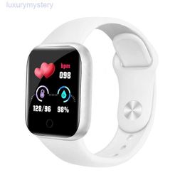 Wristwatches New Y68 Smart Watch D20 Bluetooth Heart Rate Exercise Pedometer Call Information Reminder