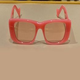 Rectangular Pink Sunglasses 0516 Sunnies Unisex Fashion Sunglasses occhiali da sole firmati Eyewear Accessories UV400 Protection w9262683