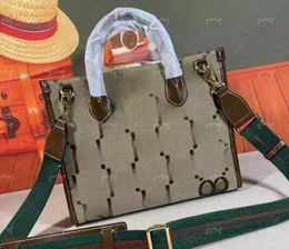 Crocodile high-end brand-name handbag high-quality underarm bag shoulder bag fashion wallet brand-name female handbag1