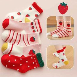 Kids Socks 5 pairs of childrens socks for autumn and winter boys medium length socks cotton girls cartoon socks soft and comfortable childrens socks Y240504