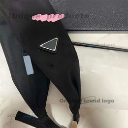 Designer Triangle Spa Paadra Fashion Headband Man Nylon Young People Metal Winter Headbands Engraving Ins Enamel Band Oversized Simple Jewelry Woman Unique 365