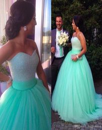 Cheap Ball Gowns Long 2019 Mint Green Quinceanera Dresses Sequins Beaded Sweetheart Bodice Corset Sparkly Pageant Dress 16 Prom Dr1625337
