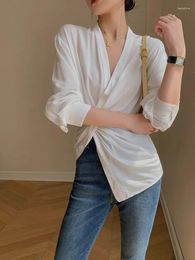 Women's Blouses V-Neck Long Sleeved Shirt Beautiful White Waistband Top Simple And Unique Spring Autumn Design