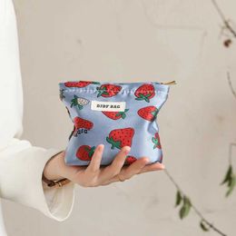 Cosmetic Organizer Womens Cosmetic Bag Small Blue Strawberry Portable Cosmetics Lipstick Storage Bag Commuter Coin Purse Clutch Bag Key Case Y240503