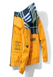 Jaqueta com capuz de outono, homens, vestidos novos quintais soltos atingem a jaqueta de costura colorida LJ2010136572626