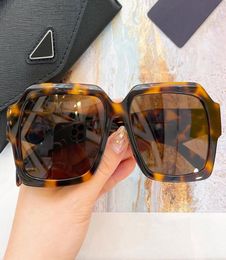 Lady designer sunglasses PSR31W wife fashion Square frame glasses UV400 protection Triangle pattern design of mirror leg band fema8712741
