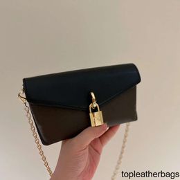 Lvse Brand Designer Lvity Purse Shoulder Bags Vintage Handbags Lock Chain Bag Famous Women Handbag 6GII
