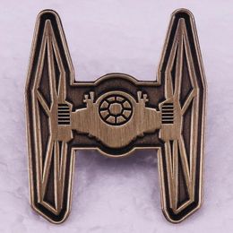 Brooches Vintage Space Vehicle Brooch Metal Badge Movie Fan Gift